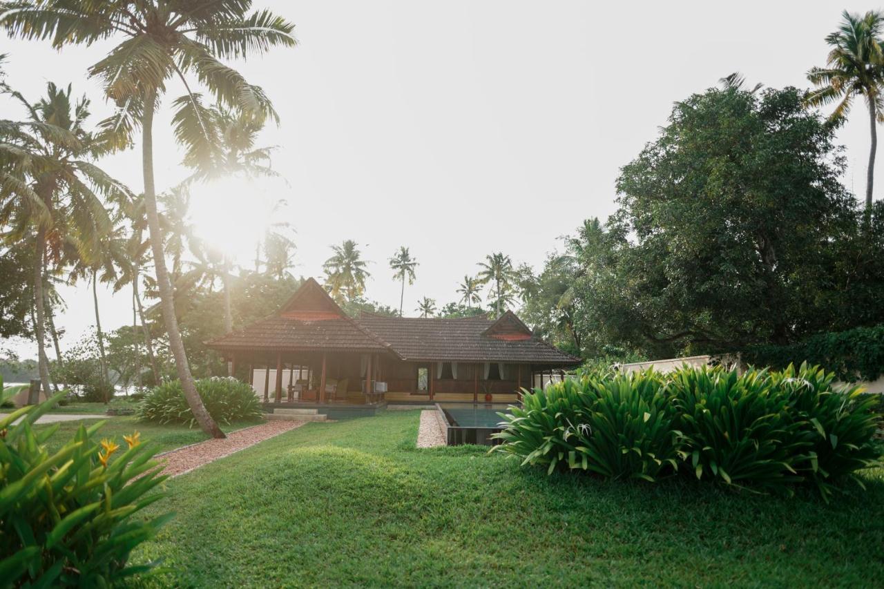 Vismaya Lake Heritage Turavūr Exteriér fotografie